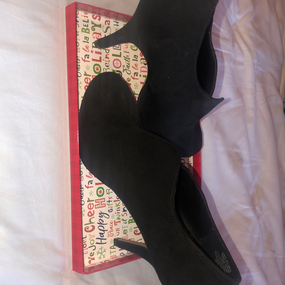 Apt. 9 black heels